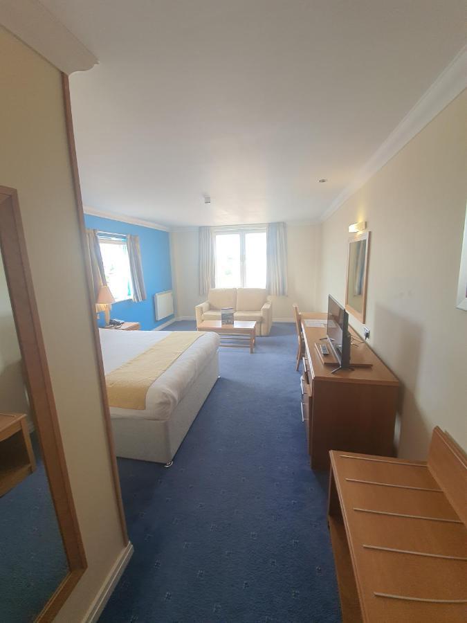 The Telford Whitehouse Hotel ภายนอก รูปภาพ