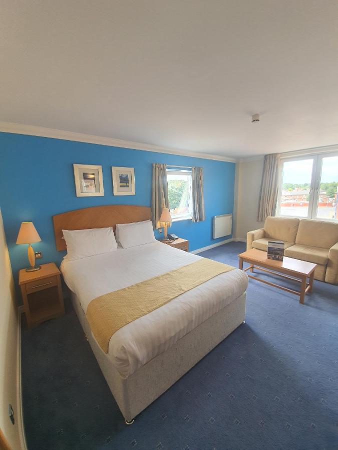 The Telford Whitehouse Hotel ภายนอก รูปภาพ