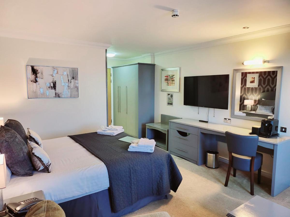 The Telford Whitehouse Hotel ภายนอก รูปภาพ