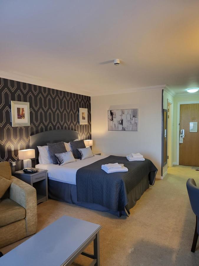 The Telford Whitehouse Hotel ภายนอก รูปภาพ