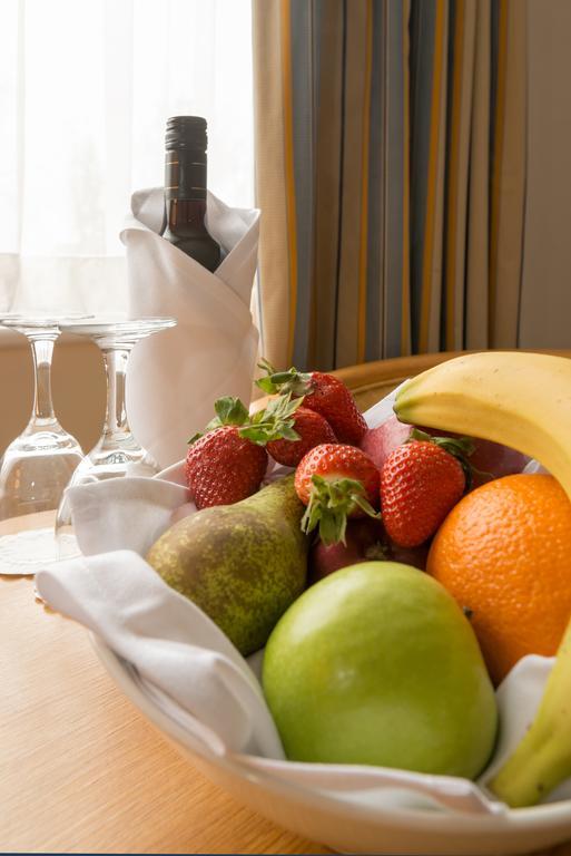 The Telford Whitehouse Hotel ภายนอก รูปภาพ