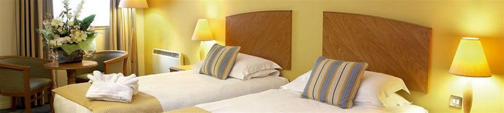 The Telford Whitehouse Hotel ภายนอก รูปภาพ