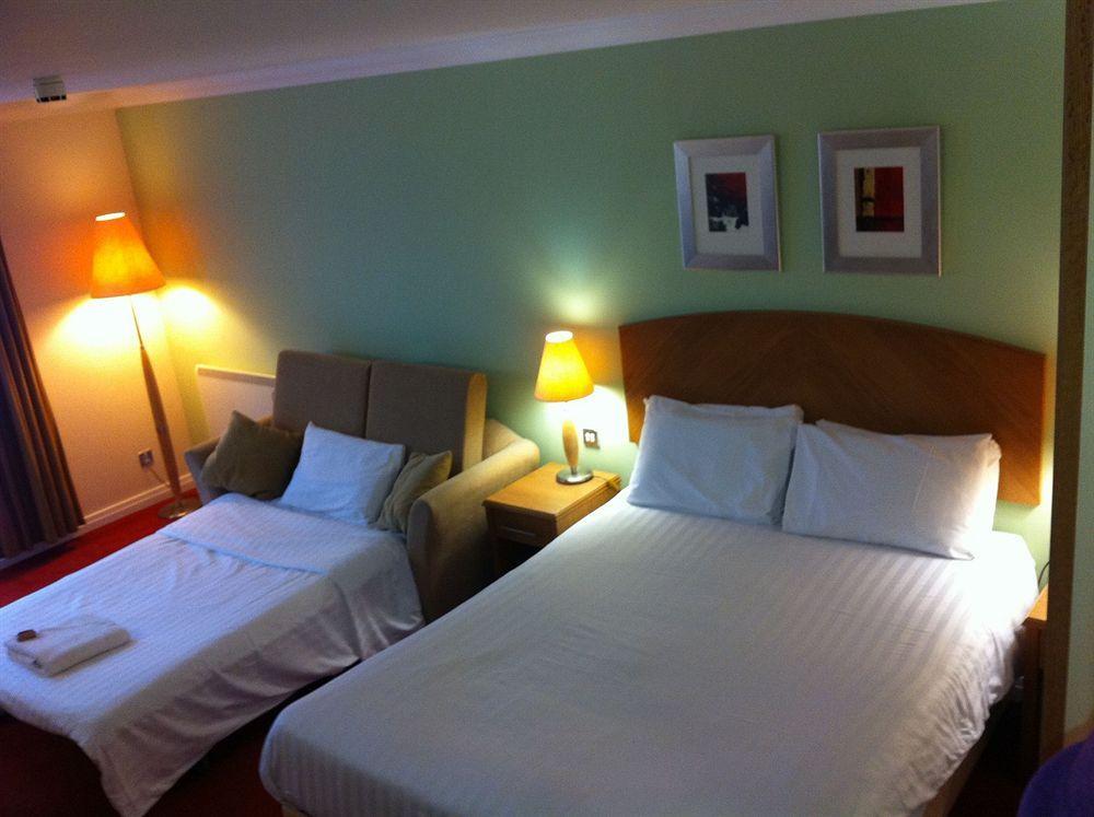 The Telford Whitehouse Hotel ภายนอก รูปภาพ